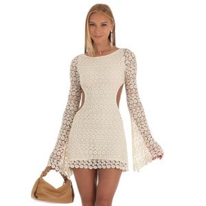 Lucy in the Sky mini